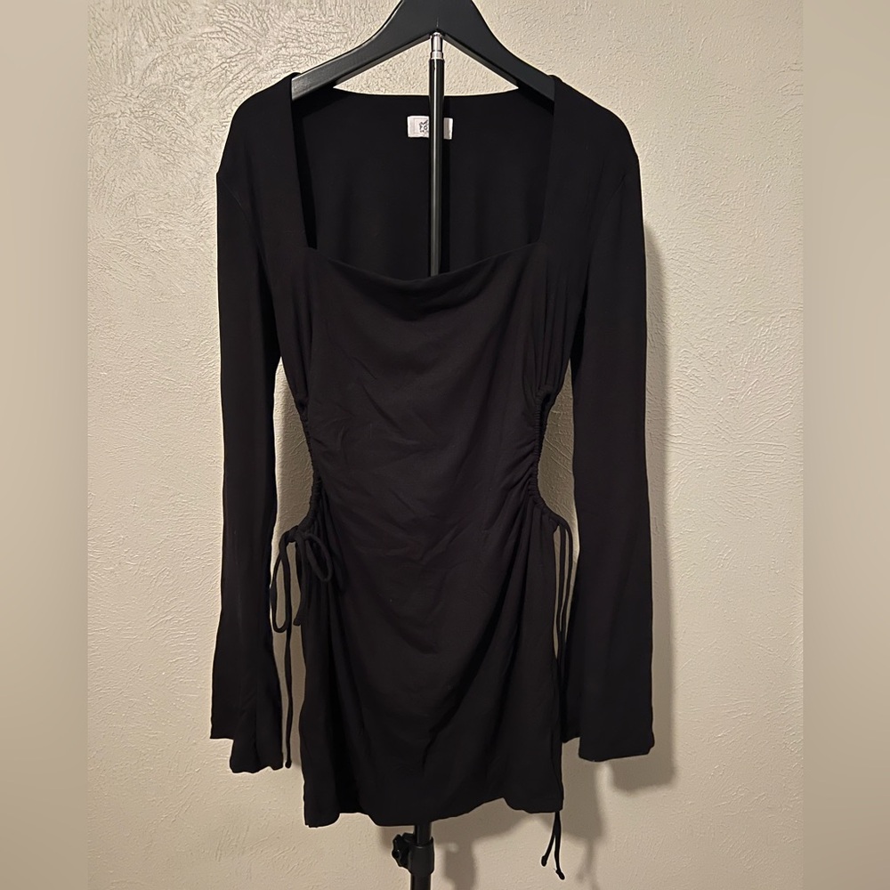 EUC Oh Polly Size 12 Black Long Sleeve Cut Out Ruched Side Tie Mini Dress